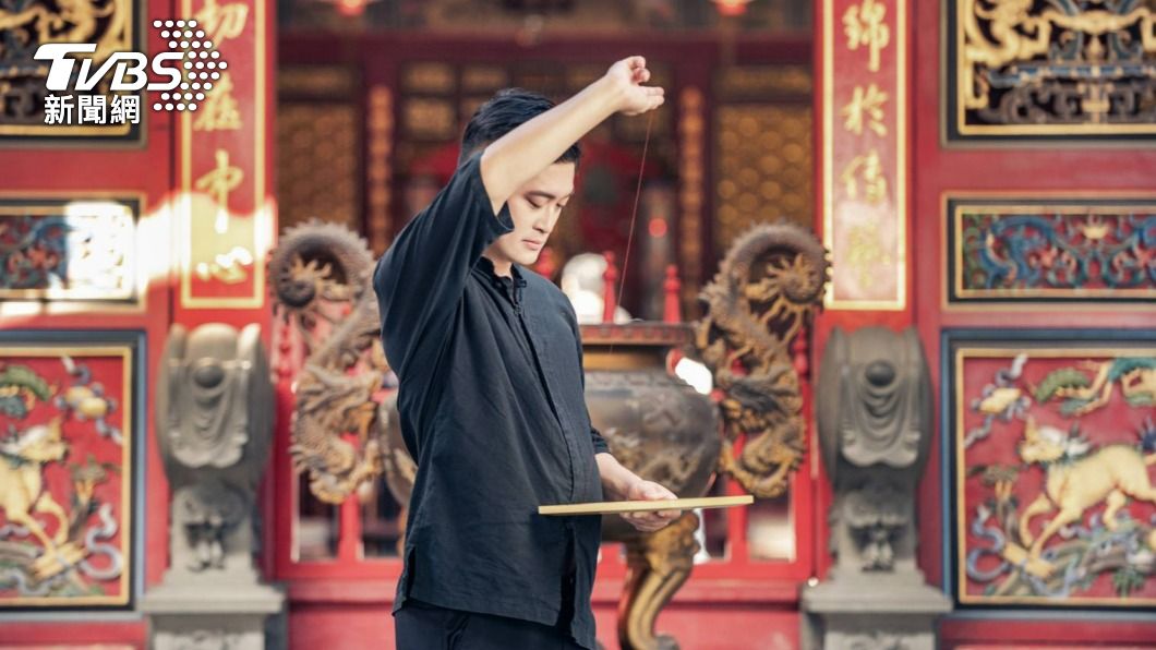 奇門遁甲師黃濤分析生肖、方位運勢。(圖/黃濤提供)
