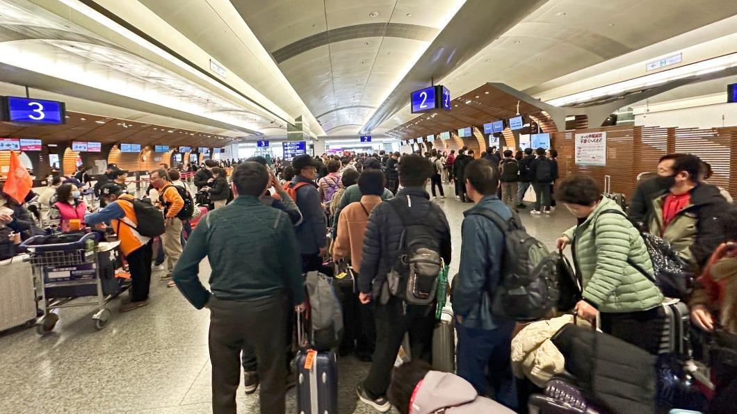 過年出國注意!旅客提前3小時到機場 T1、T2疫後首度安檢全開