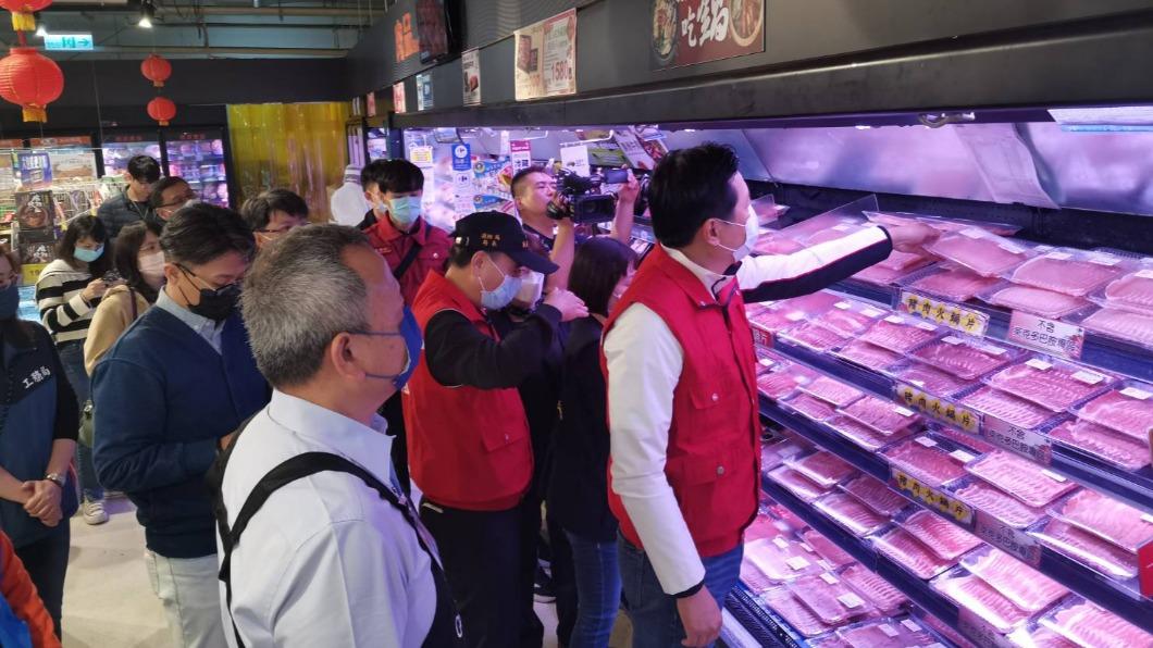 春節公安、食安齊把關! 新北「10大賣場」聯合稽查