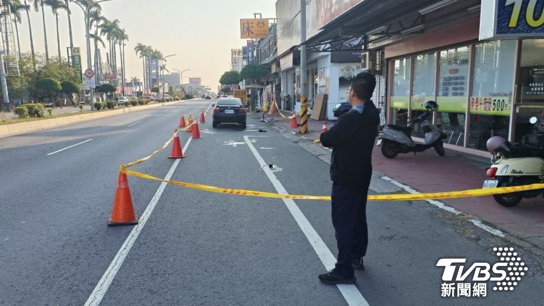 爭吵地點即在竹園派出所對面,警方目前已經現場封鎖。(圖/TVBS)