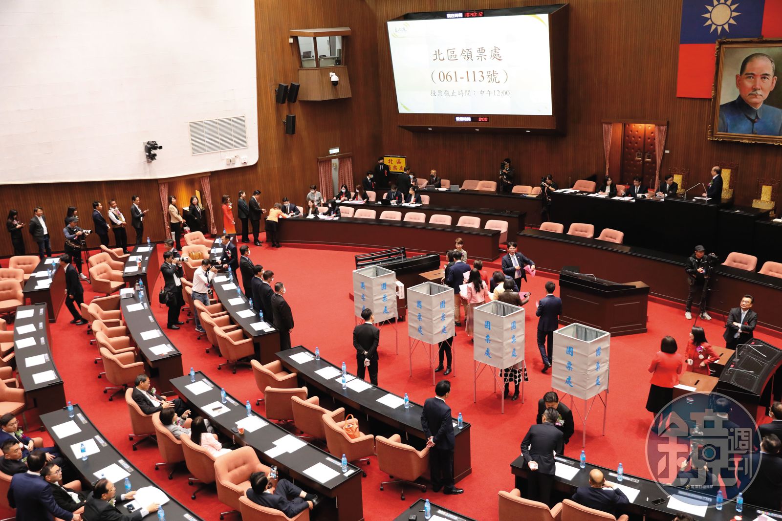 第11屆立法院長選舉，最終由韓國瑜拿下54票當選院長。（圖／鏡週刊）