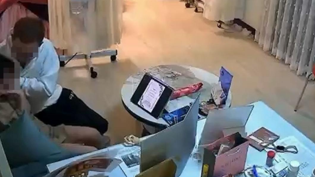 做完臉持刀搶士林美容師！刺青師流竄北桃　躲網咖睡覺落網