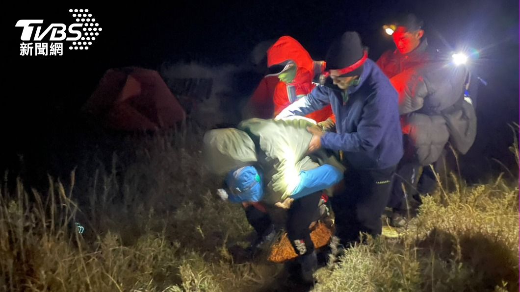 49歲女攀雪主線高山症發作徹夜下山! 領隊「沒投保」消防局開罰