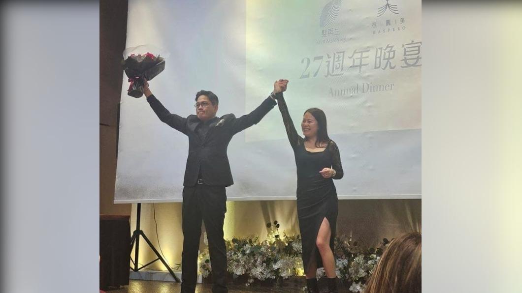 56歲鄭啟泰猝逝!未婚妻淚曬「甜蜜求婚照」 溫暖燦笑成追憶