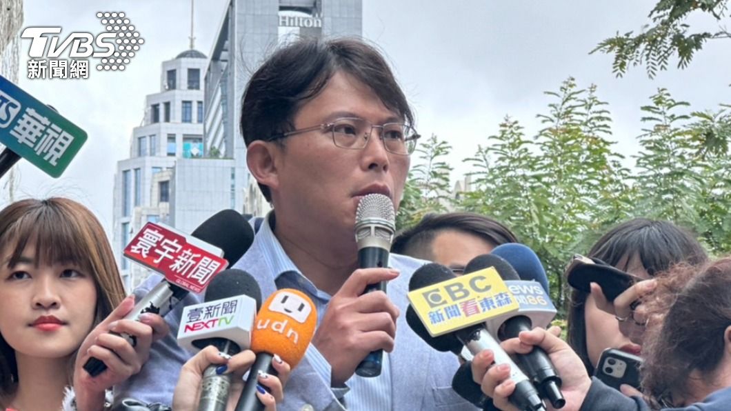 柯文哲喊「念大學才能投票」挨轟 黃國昌曝原意:不能掐頭去尾