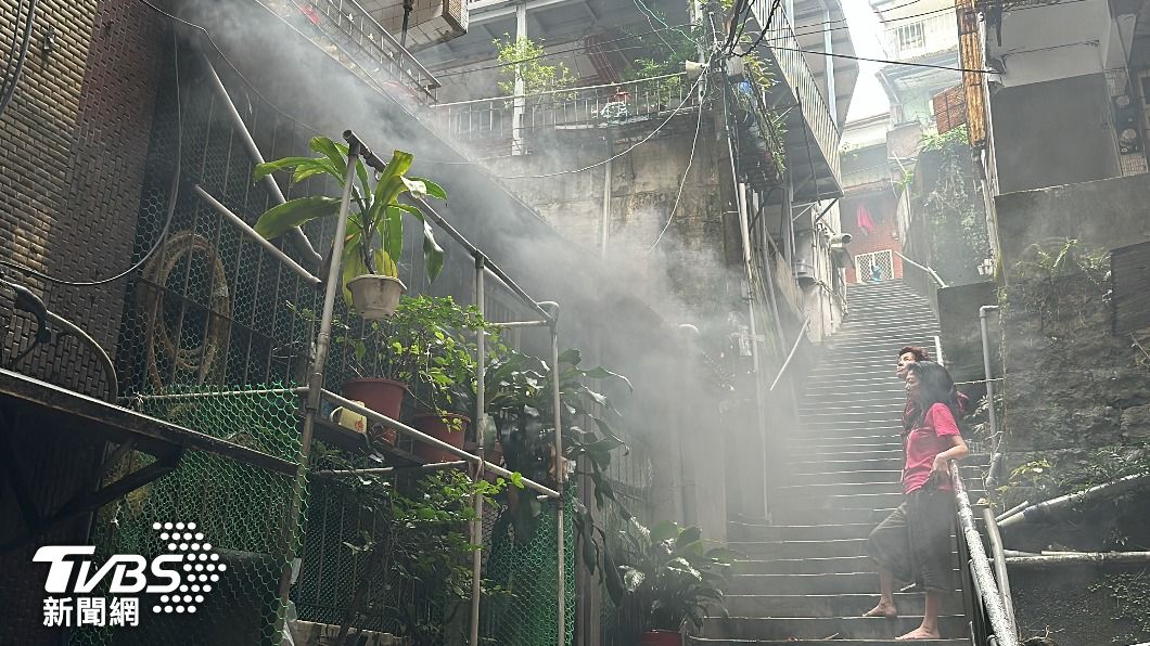 媽煮菜忘關火 女兒急滅火遭燙傷送醫