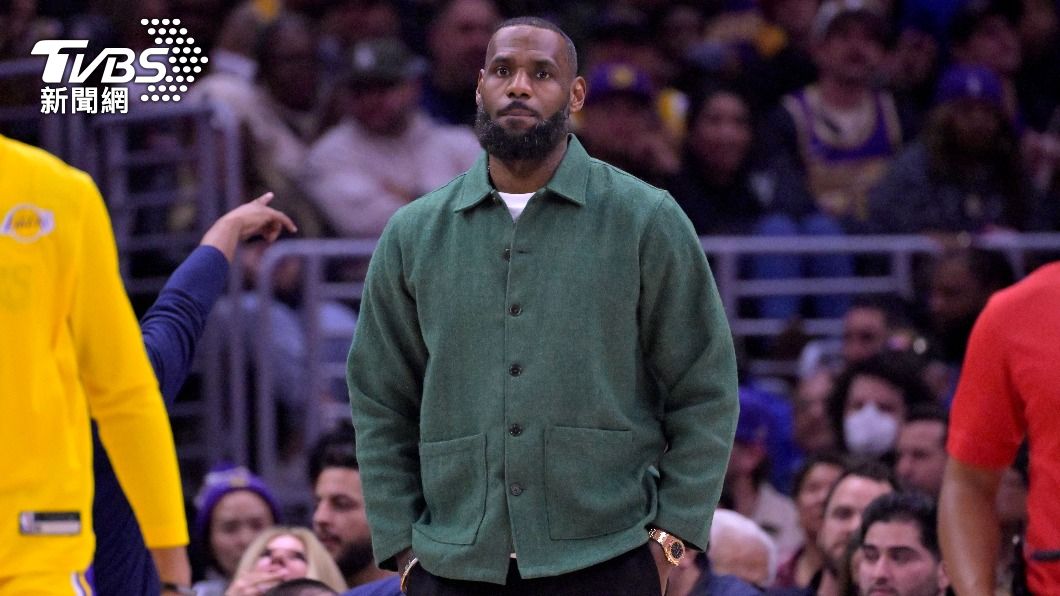 NBA／目睹年輕人迷失！詹姆斯勸「自私成就偉大」：該學會放棄