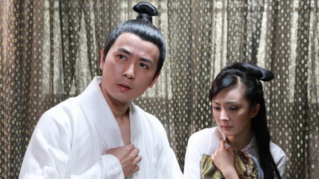 楊冪13年前嫩照曝光!色誘同劇男演員 一見面就直接床戰