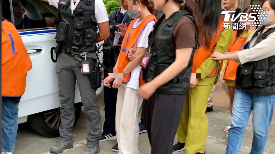 主嫌徐男僅有24歲與平均年齡只有25歲同夥合組跨國人蛇賣淫集團。(圖/TVBS)