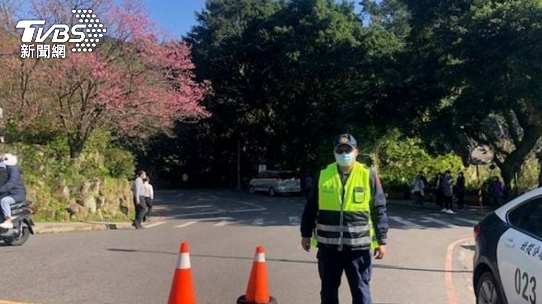 陽明山花季來了！警加強交通疏導　上、下山管制點曝