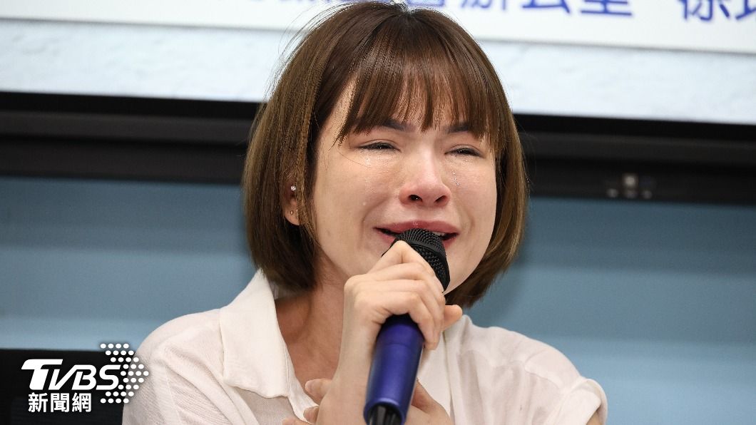 圖輯／陳沂「當街被揍」還原過程！抱著媽媽崩潰痛哭：我沒有錯