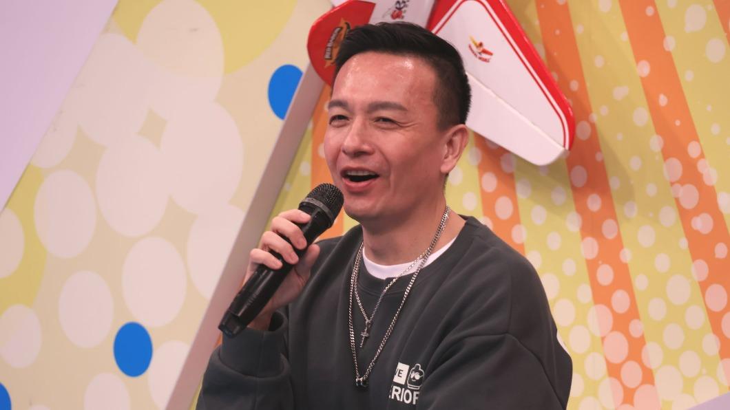 小鐘分享約會經驗。(圖/中天提供)