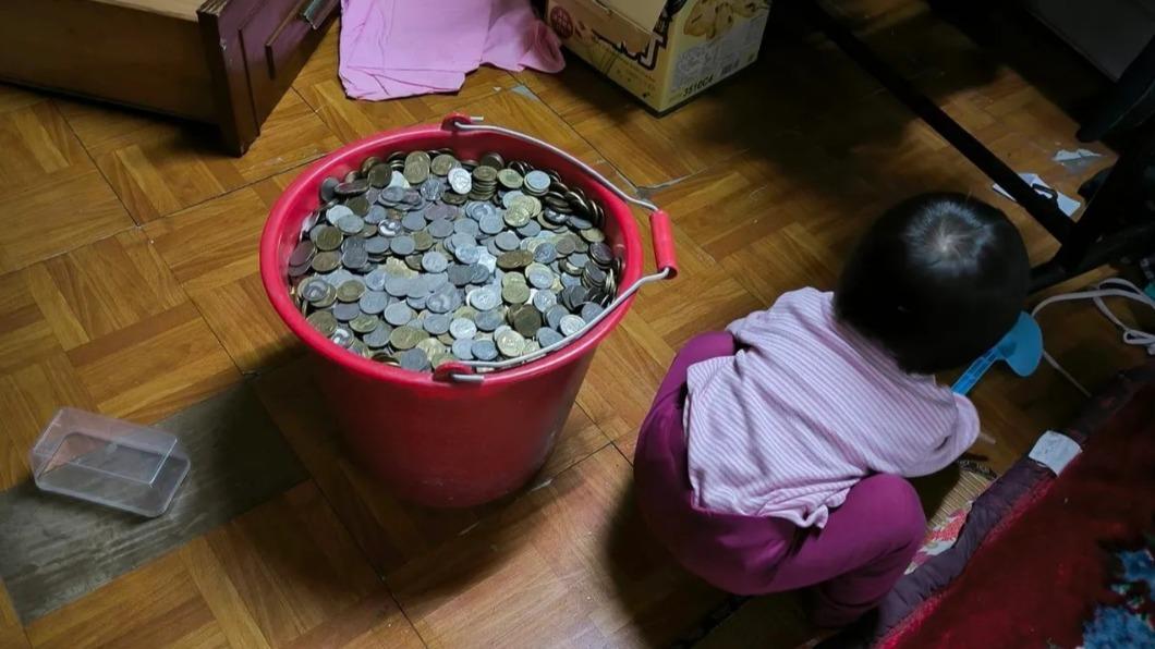 驚人「一桶金」畫面曝光。（圖／翻攝自存錢公社）