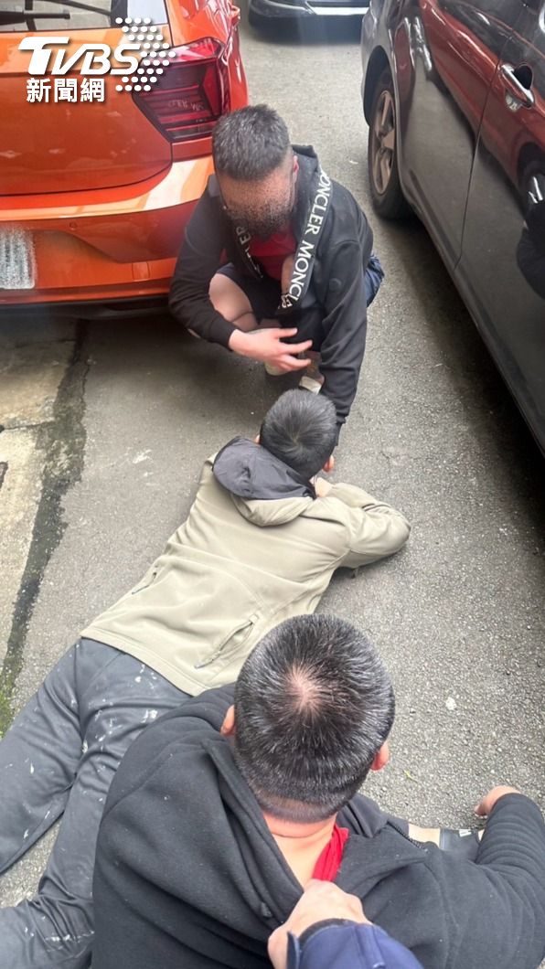 警方逮捕宋男(上)、江男(中)及張男(下)。(圖/TVBS)