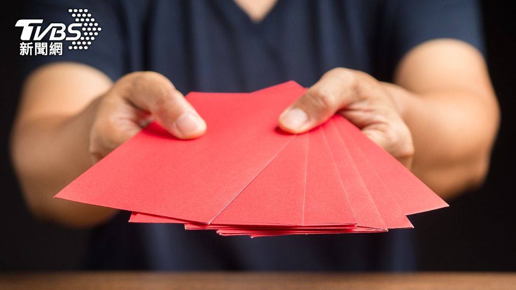 才出社會半年!北漂男「紅包4000元」 媽聽完大怒:過年別回家