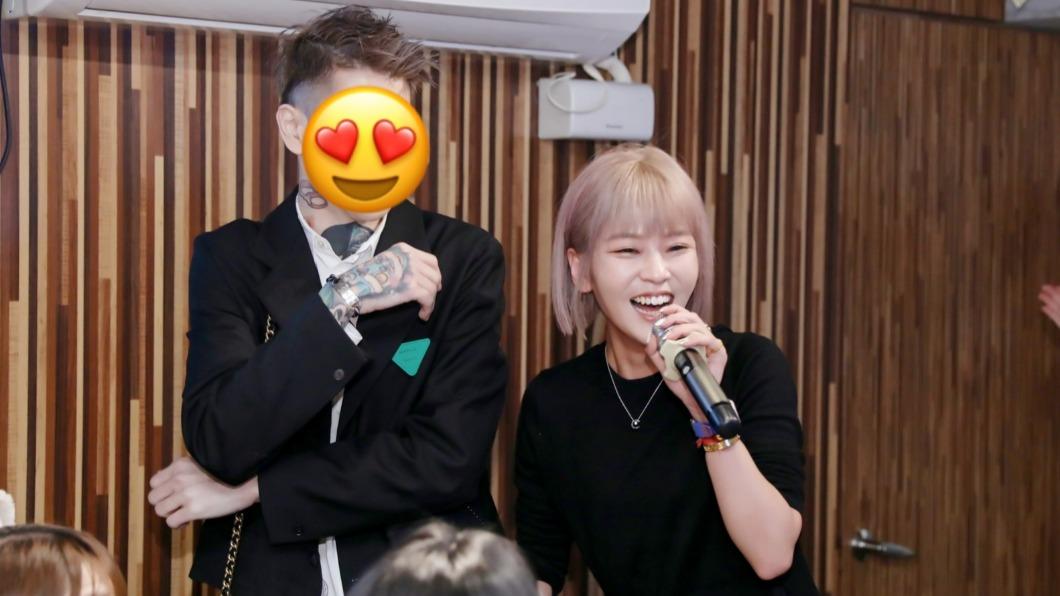 丟丟妹爆新戀情！穩交大6歲「髮型師帥男友」正面曝光　離婚1年變超美