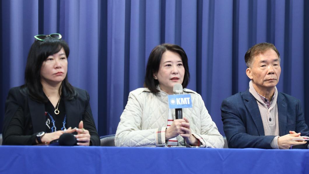 國民黨今（8）日召開記者會替旅遊業發聲。（圖／國民黨提供）