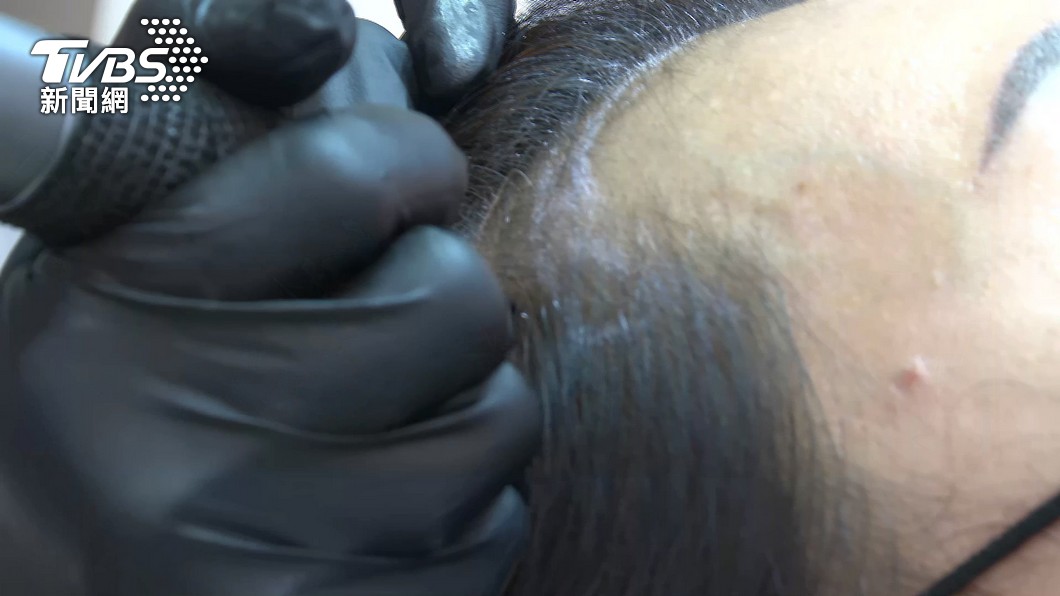 「頭皮紋繡」搶脫髮商機 櫃姐跨行挑戰年收破百萬