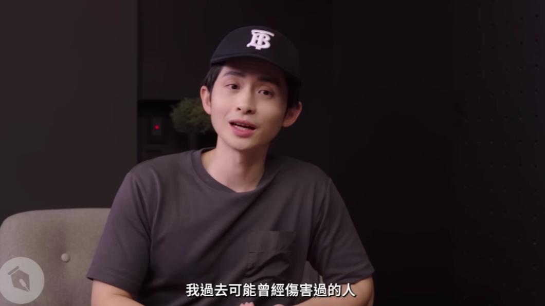 博恩盼望在2024年時,和過去曾經傷害過的人對談並和解。(圖/翻攝自曾博恩YouTube)