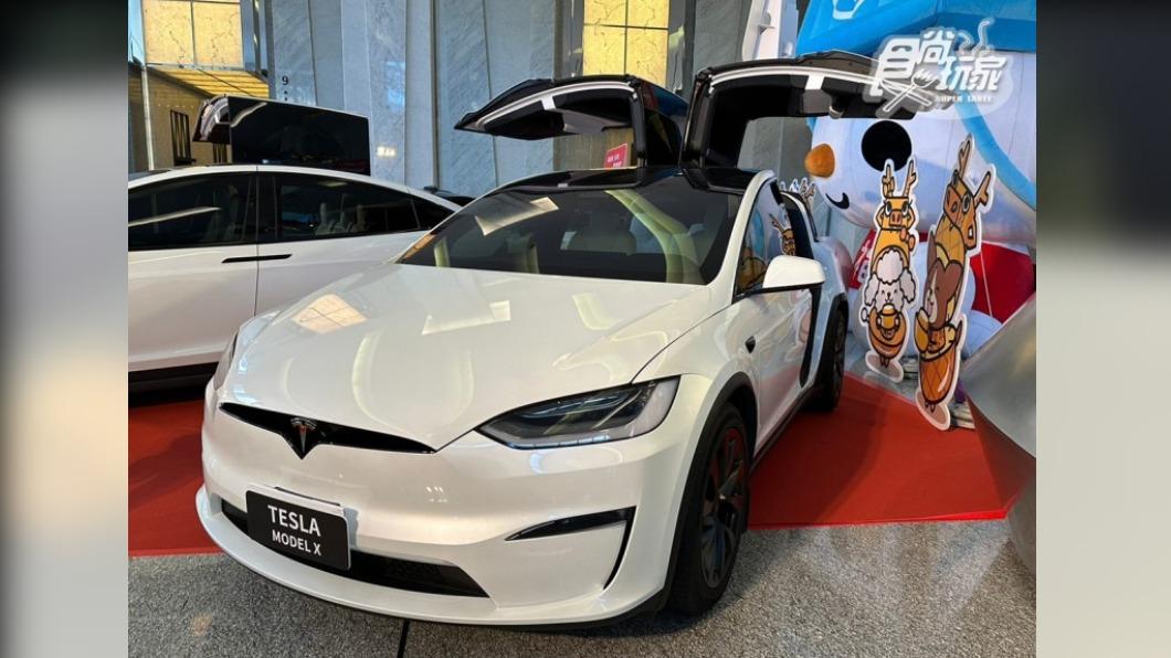 全聯推出的福袋最大獎為電動車Tesla Model X。（圖／食尚玩家）