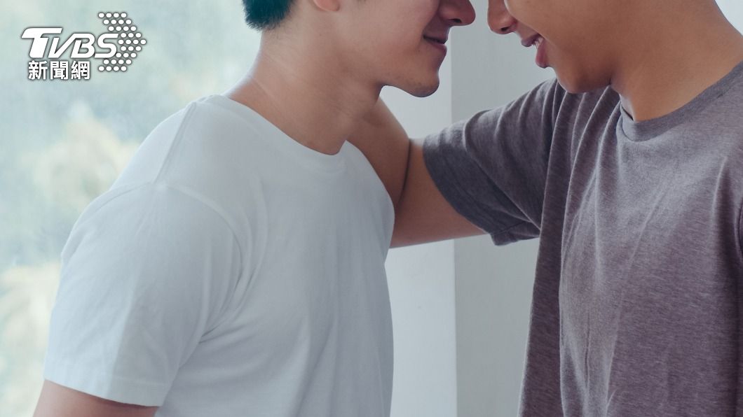 男同婚姻「婆婆突懷孕」!自己生求抱孫 喊兒幫養:我老了