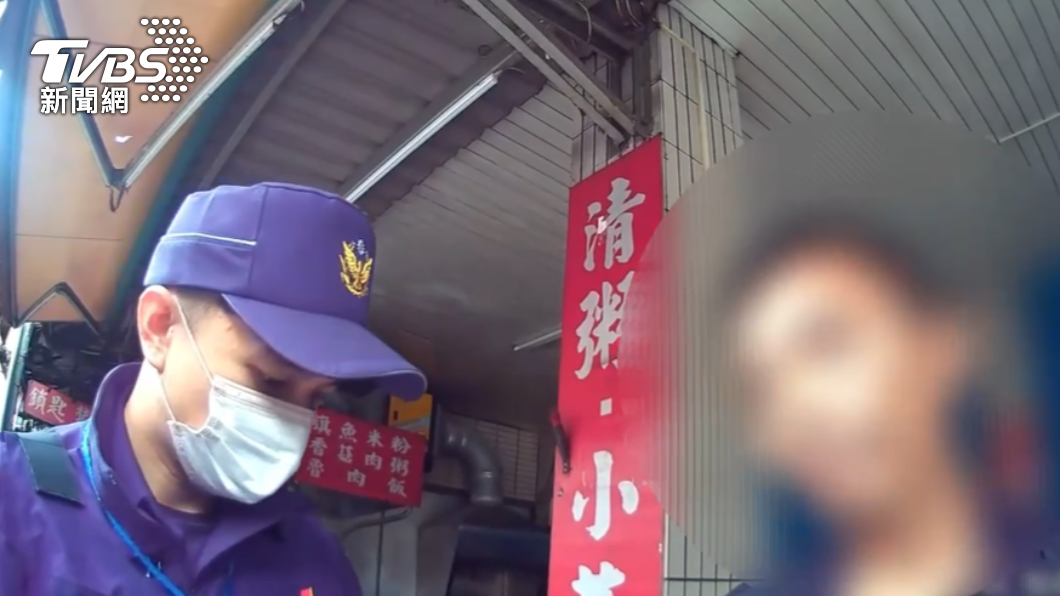 陸嘉偉眼尖發現將人攔下逮捕。(圖/TVBS)