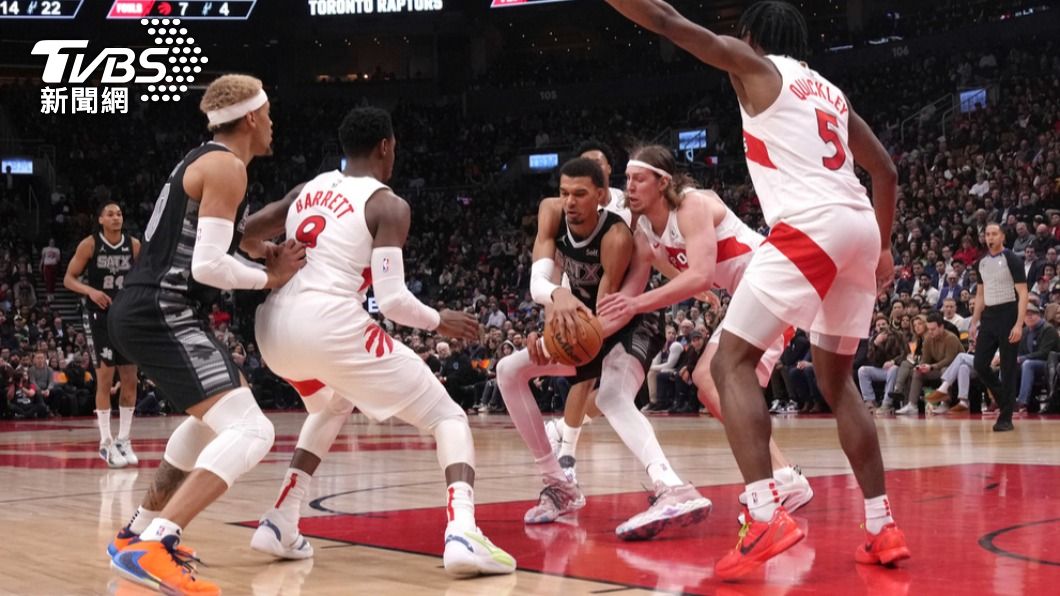 NBA/文班亞馬繳「火鍋大三元」!比肩2大神獸 率馬刺輕取暴龍