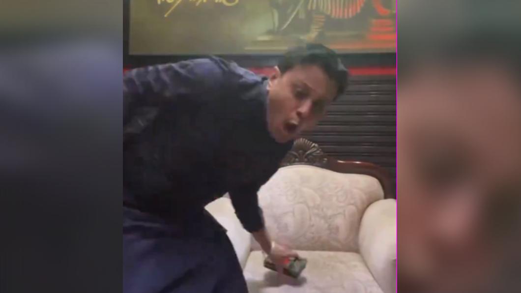 戈薩爾卡(Abhishek Ghosalkar)慘遭槍殺。(圖/翻攝自 X)