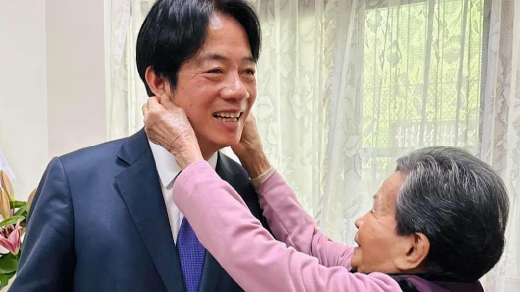 賴清德當眾「被捏耳垂」 92歲阿嬤:這個就是有福氣啦