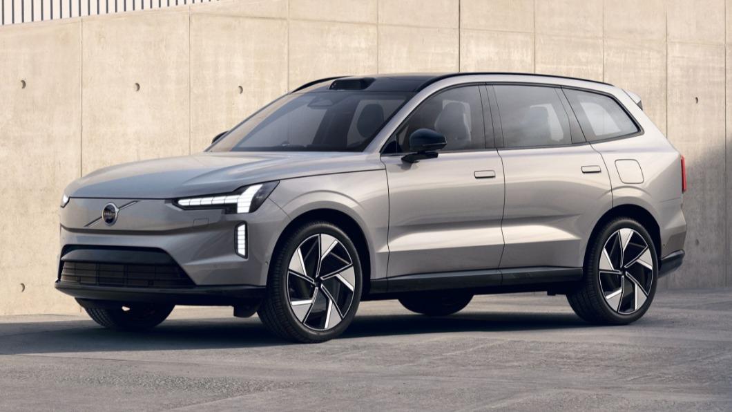 Volvo EX90預計年底前會登台。(圖/Volvo)