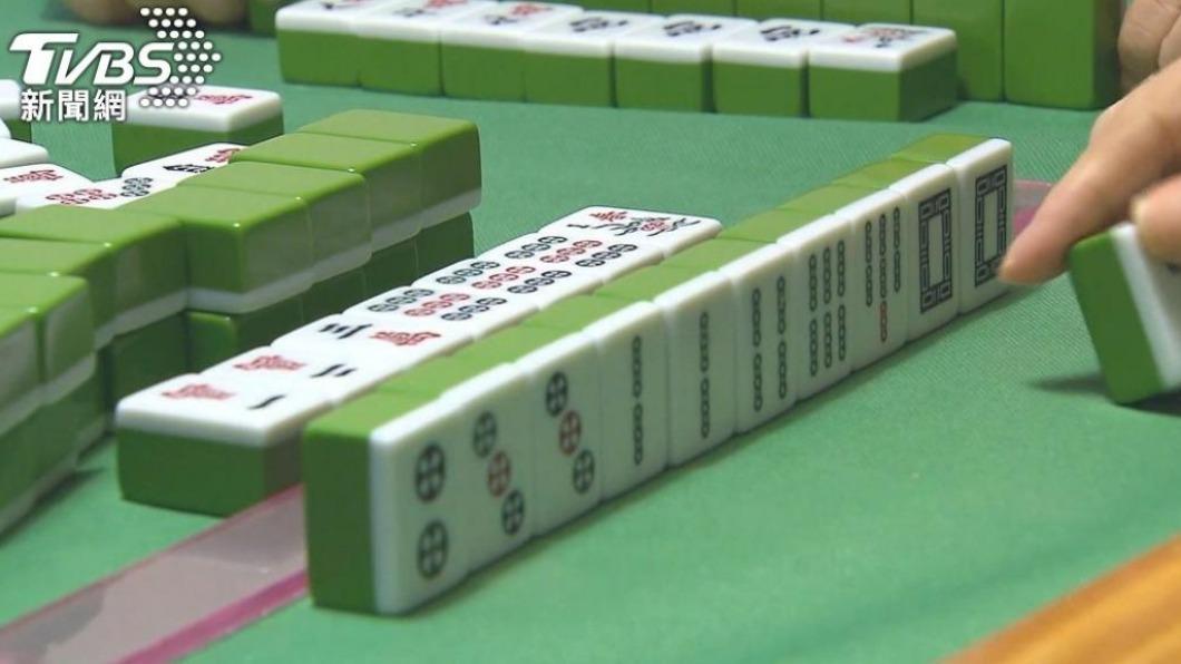 打麻將自摸給外送員1千元小費!輸光「反悔討回」 遭酸:沒錢裝闊