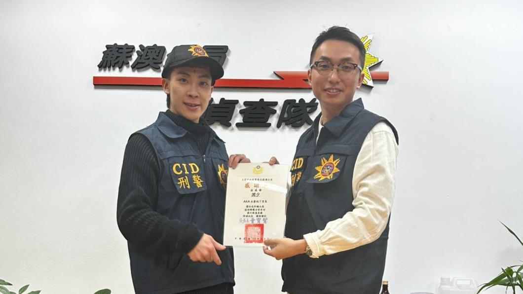 遇愛情詐騙!《大嘻哈》男星訴折磨心聲 自豪靠「蛇」魅力爆棚