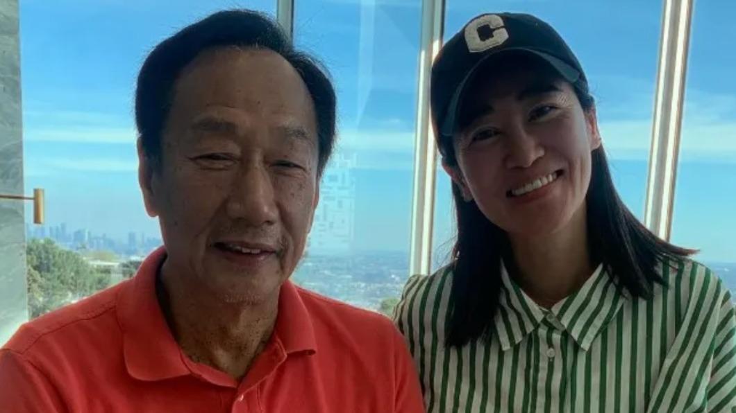 郭台銘近況曝光!身邊人不是曾馨瑩 她開心曬合照:要去炫耀