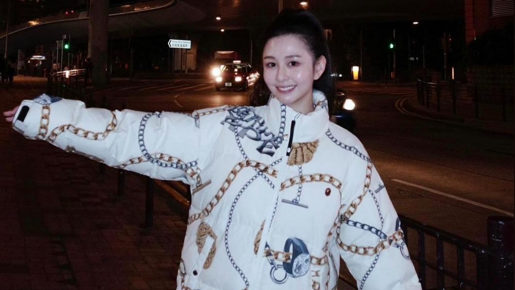 邱淑貞攝影神技術! 22歲女兒沈月極品身材曝光網驚呆