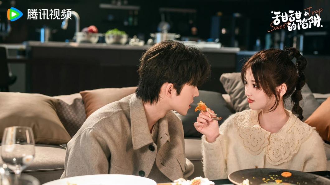 《甜甜的陷阱》是由謝彬彬、張淼怡主演。(圖/翻攝自甜甜的陷阱官方微博)