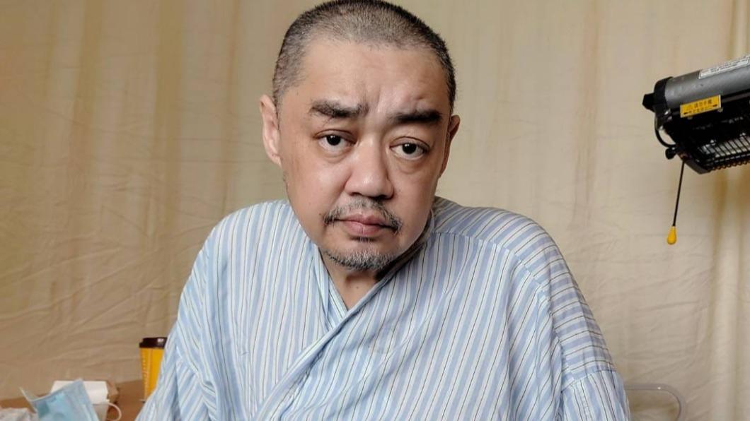 摔落樓梯「顱內出血」陷昏迷命危！吾爾開希病況曝　首發聲了