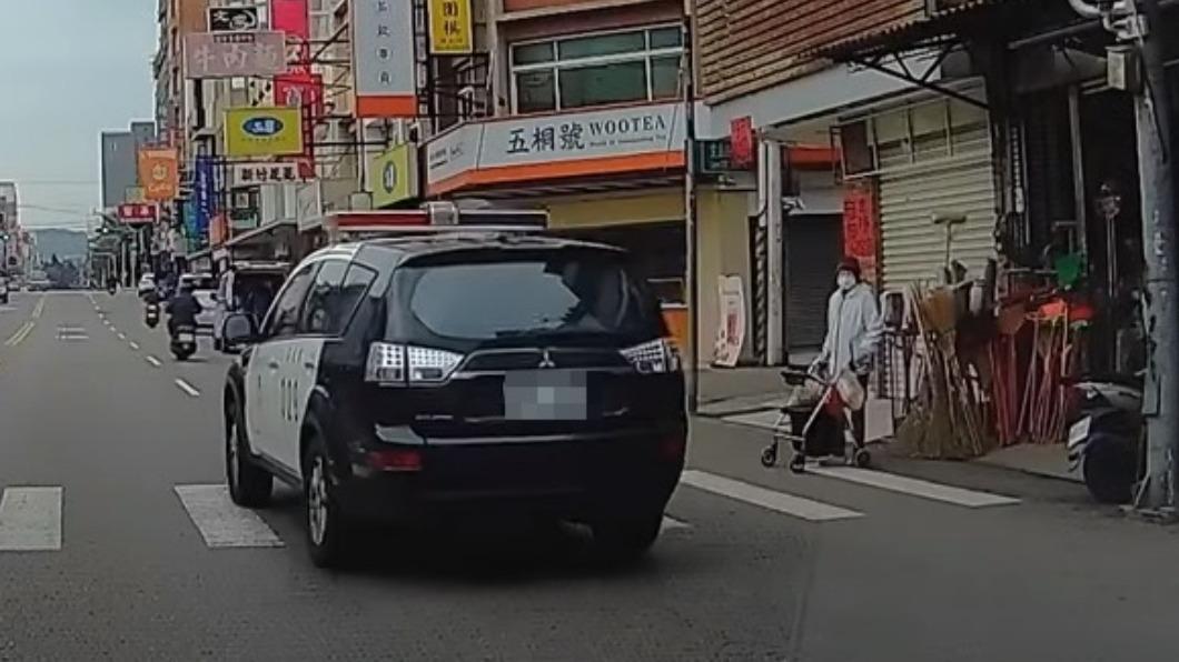 未禮讓行人!新竹男成功舉發7車 第1輛竟是交通隊警車