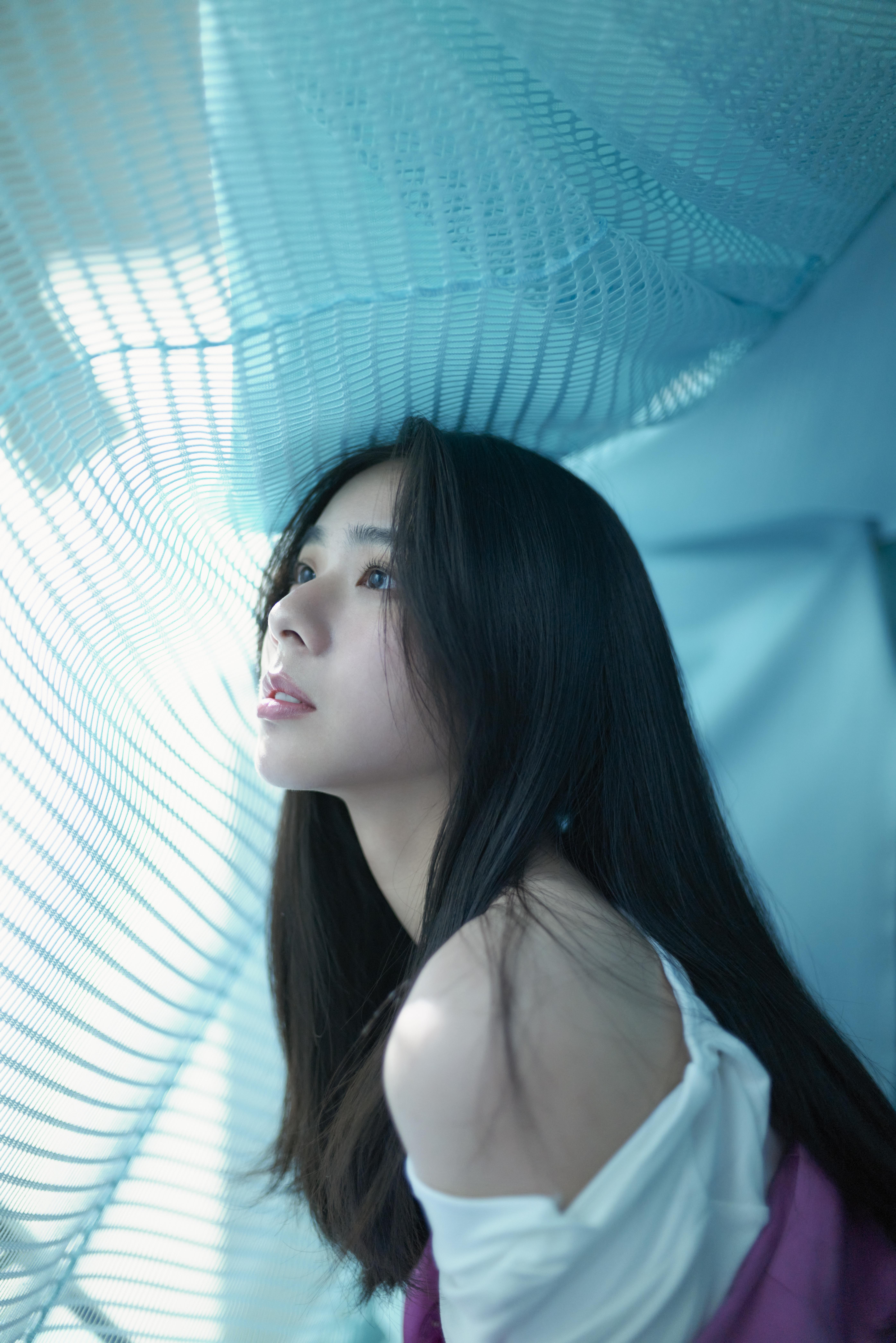 李可晴搭配Alufa簡單的套裝。(圖/周子娛樂提供)