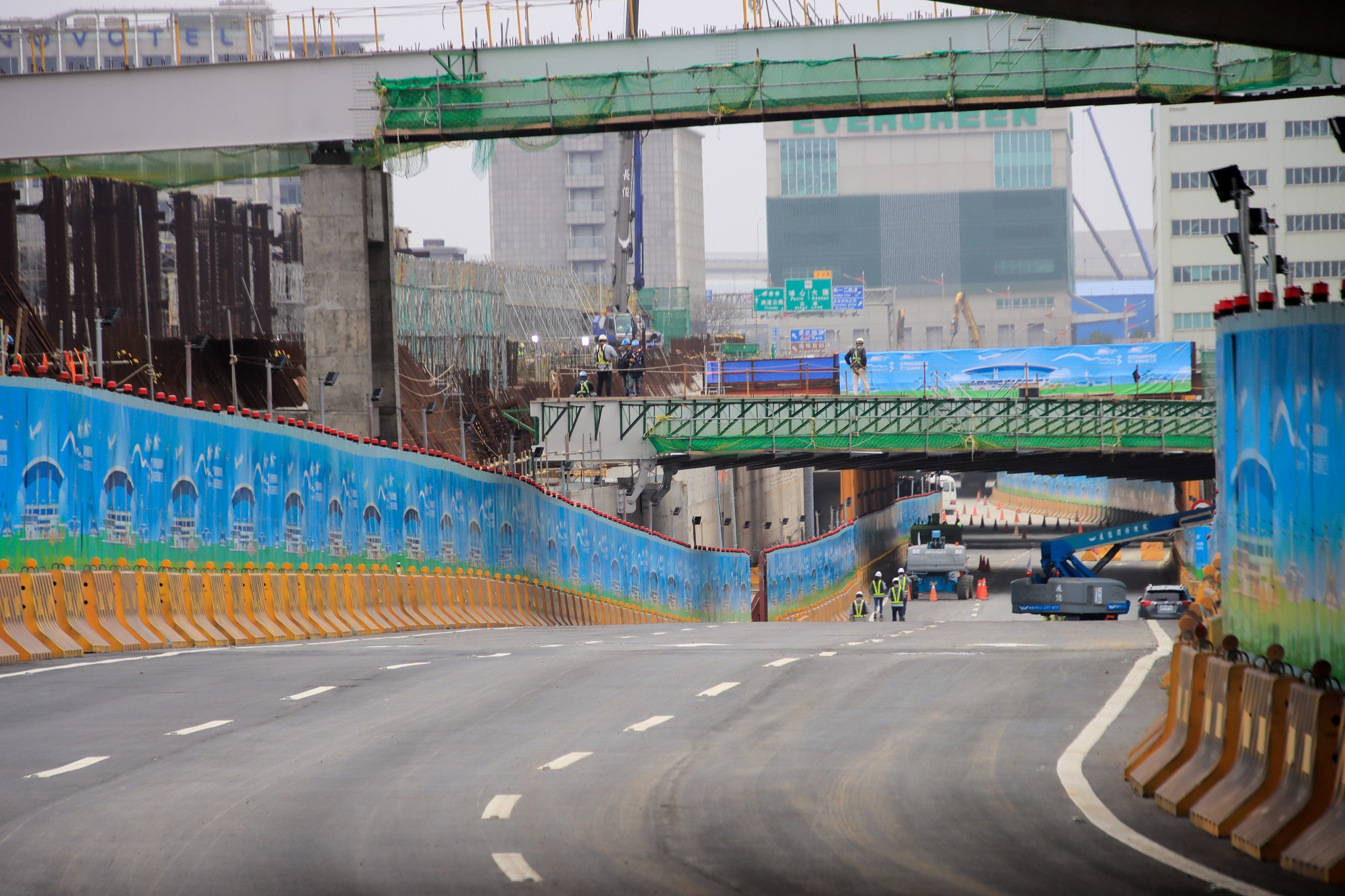 因應運量成長及三航廈工程推動 桃園機場航站北路20日起恢復全線通車