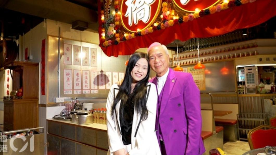 爺孫戀陷醜聞!女友逾期居留恐被關 男星「痛哭護愛」發聲了