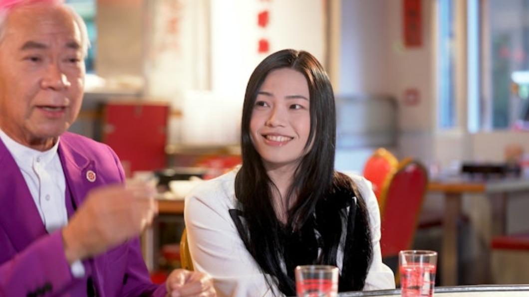 李龍基女友王青霞，涉「在港逾期拘留」被入境處拘留調查。（圖／香港01）