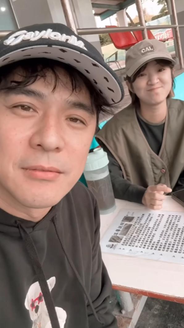 夫妻倆感情很穩定。（圖／翻攝自竇智孔IG）