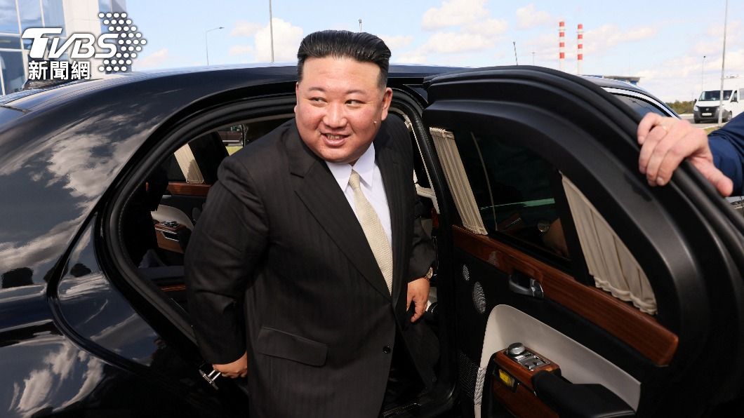 不甩聯合國制裁 普欽大方贈俄製高級車給金正恩
