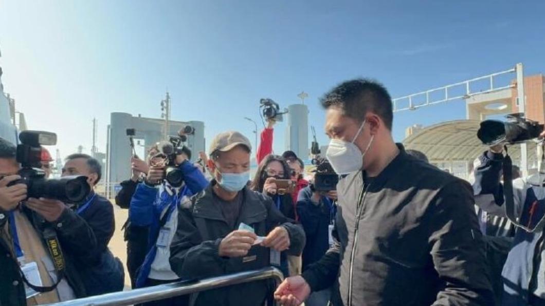 快艇事件陸死者家屬批台灣粗暴驅離手段「傷害兩岸同胞」。(圖/翻攝自 微博@孔琳琳__人在北京)