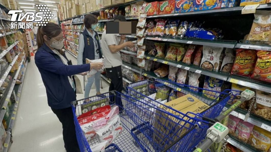 「蝦味先」含致癌物蘇丹紅!各通路退貨方式一次看 全台賣場緊急下架