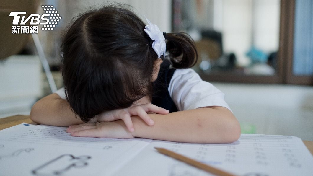 小兄妹魔鬼日程被轟爆!補習班首發聲「孩子自願的」:母沒拿鞭子強迫