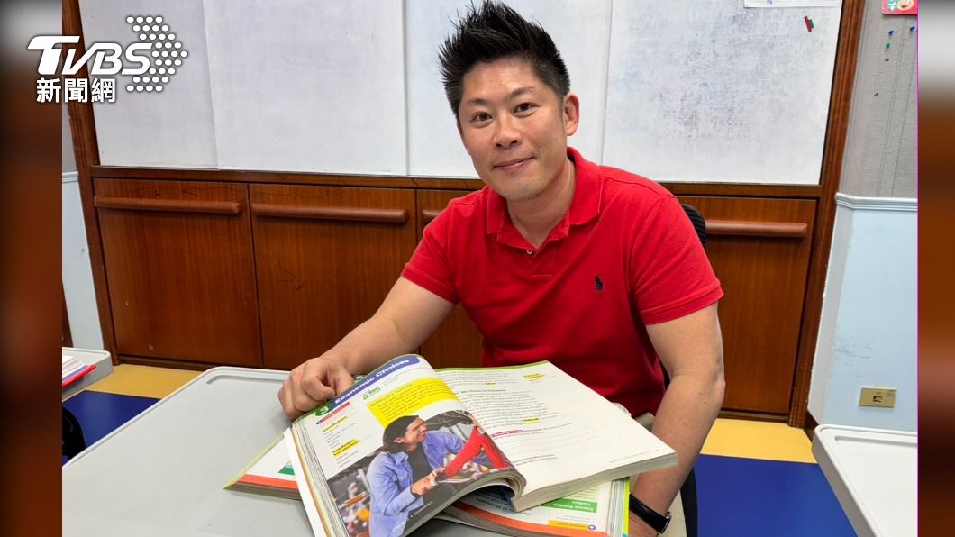 美語補習班PO兄妹超狂作息表 負責人曝:「雙軌教育」學費破十萬