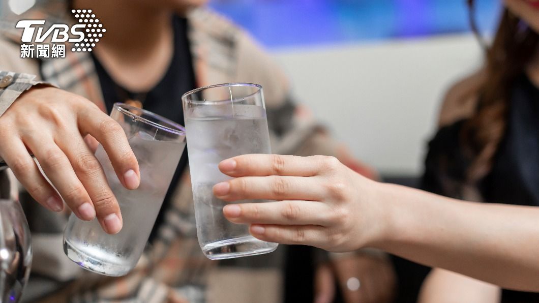 深夜遭牛郎拖進飯店「全身癱軟」　61歲日本婦陳屍房間