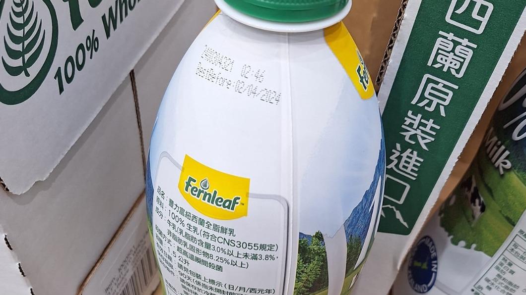 好市多賣過期鮮奶?她看「瓶身期限」傻眼了 内行曝關鍵解答