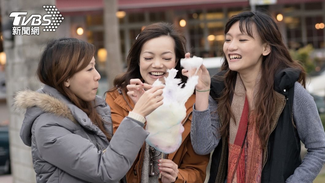 棉花糖是受到大人小孩歡迎的甜食。（示意圖／達志影像Shutterstock）